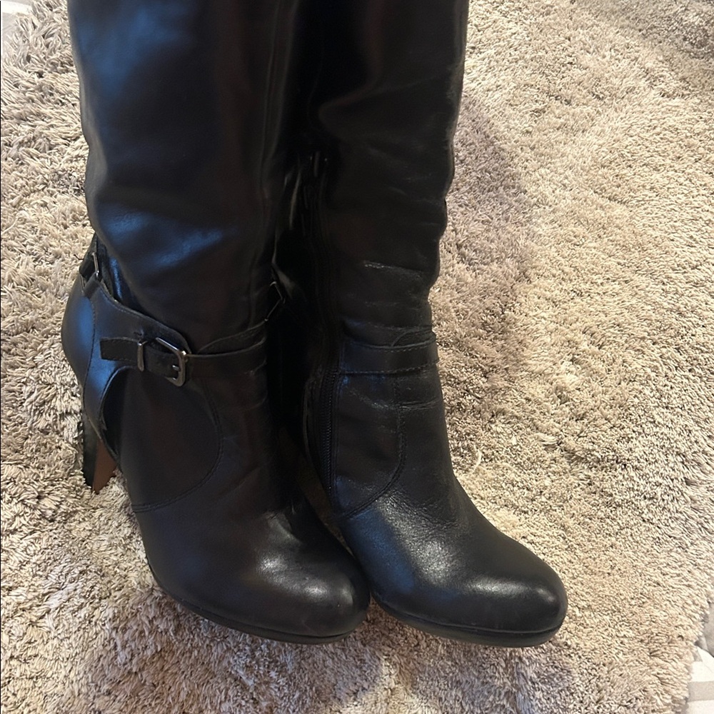 Aldo black leather boots size 38.5 or 8. Worn just twice. Perfect Condition. - Picture 7 of 7